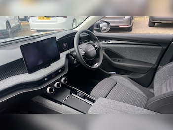 Used Skoda Superb 2025 for sale - 76400751: Photo