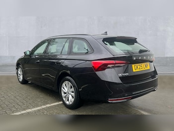 Used Skoda Octavia 2025 for sale - 76493918: Photo