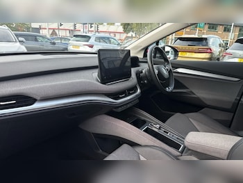 Used Skoda Enyaq 2024 for sale - 76067131: Photo 2