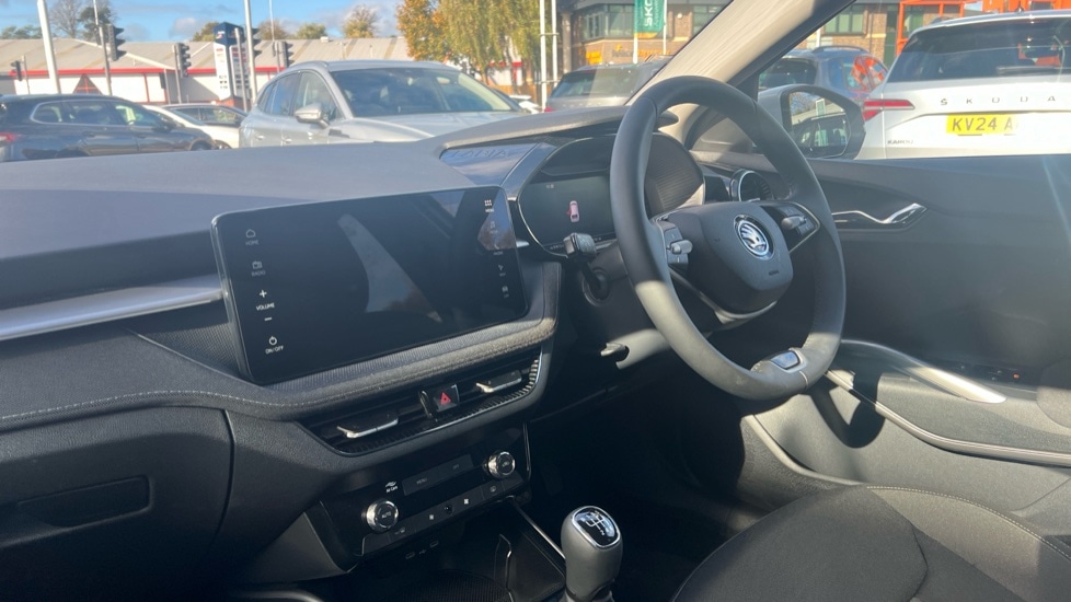 Used Skoda Fabia 2024 for sale - 76870550: Photo 2