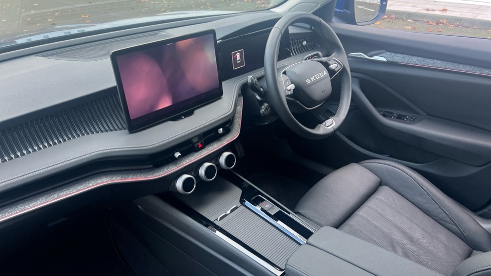 Used Skoda Superb 2025 for sale - 76539870: Photo 2