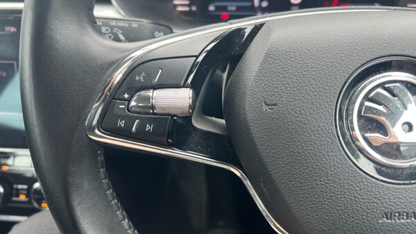 Used Skoda Superb 2023 for sale - 76297408: Photo 23