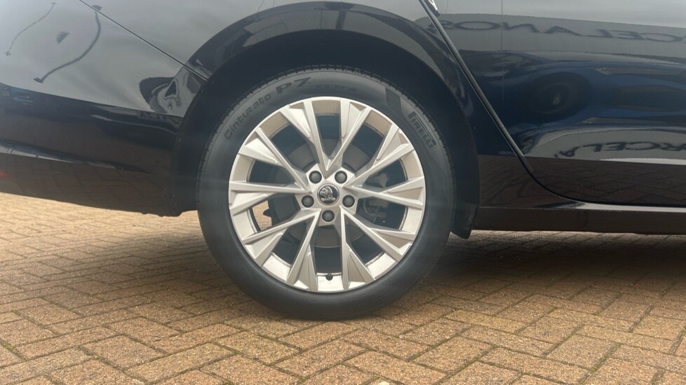 Used Skoda Superb 2025 for sale - 76196041: Photo 5