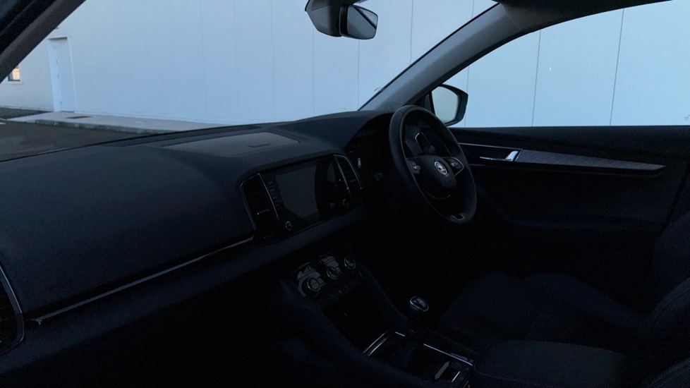 Used Skoda Karoq 2024 for sale - 75916880: Photo 2