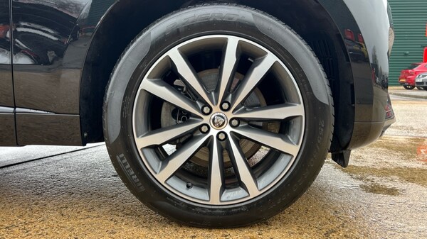 Used Jaguar F-Pace 2023 for sale - 75467265: Photo 17