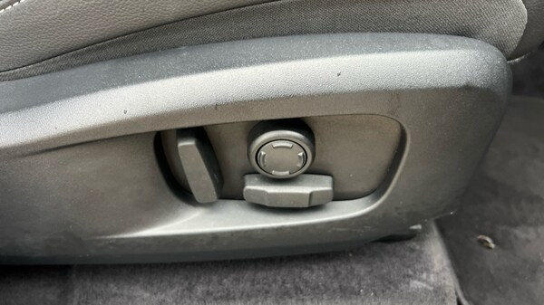 Used Jaguar F-Pace 2023 for sale - 75467265: Photo 32