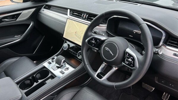 Used Jaguar F-Pace 2023 for sale - 75467265: Photo 9