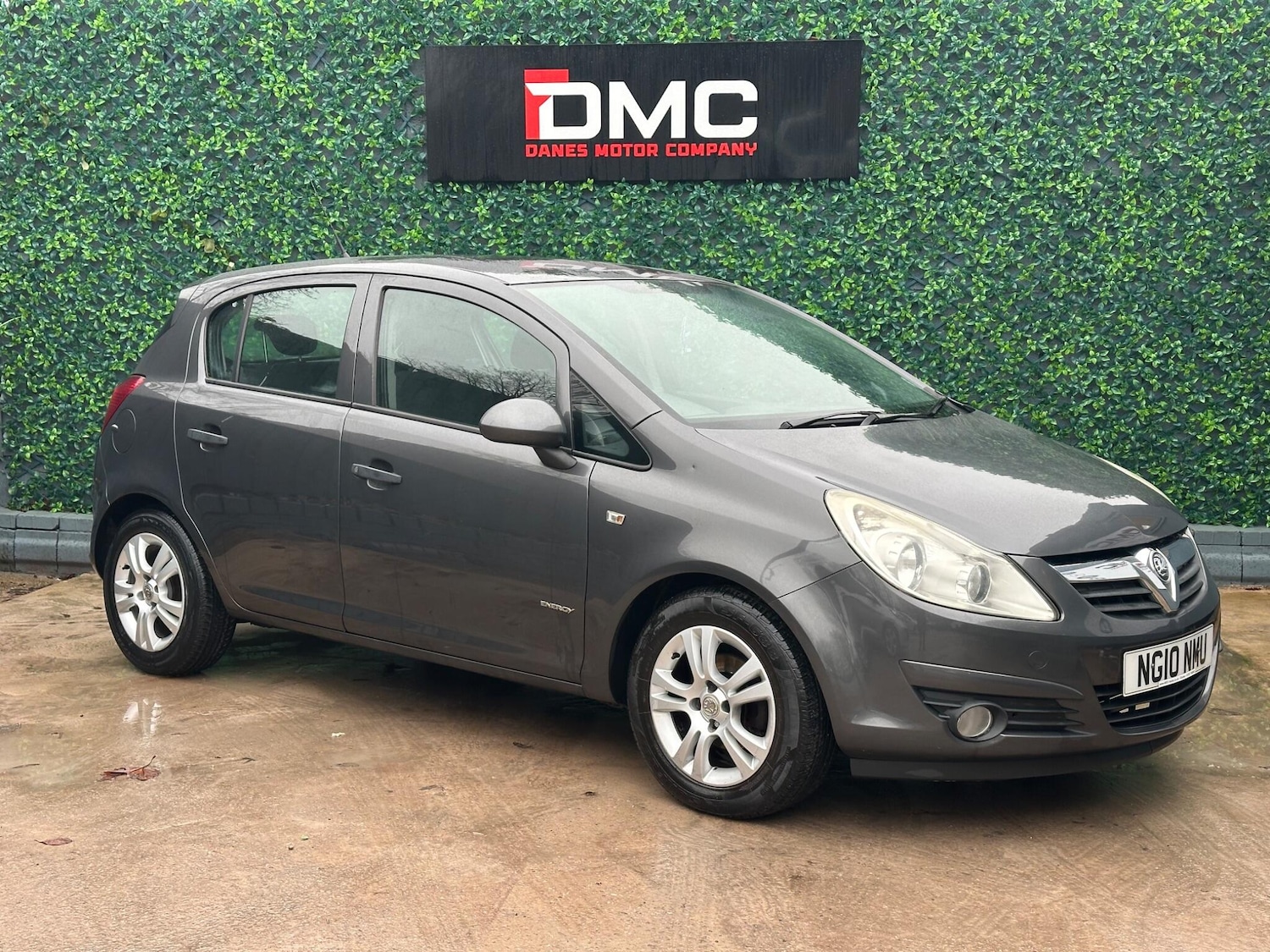 Used Vauxhall Corsa 2010 for sale - 77255517: Photo 2