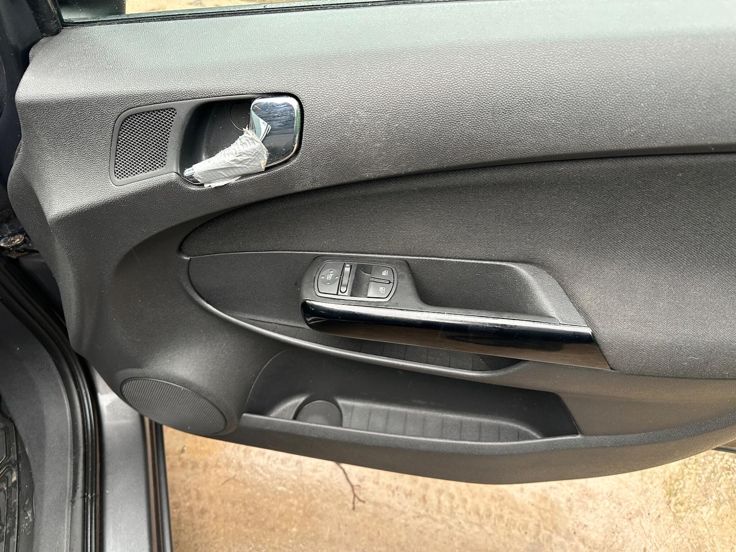 Used Vauxhall Corsa 2010 for sale - 77255517: Photo 22