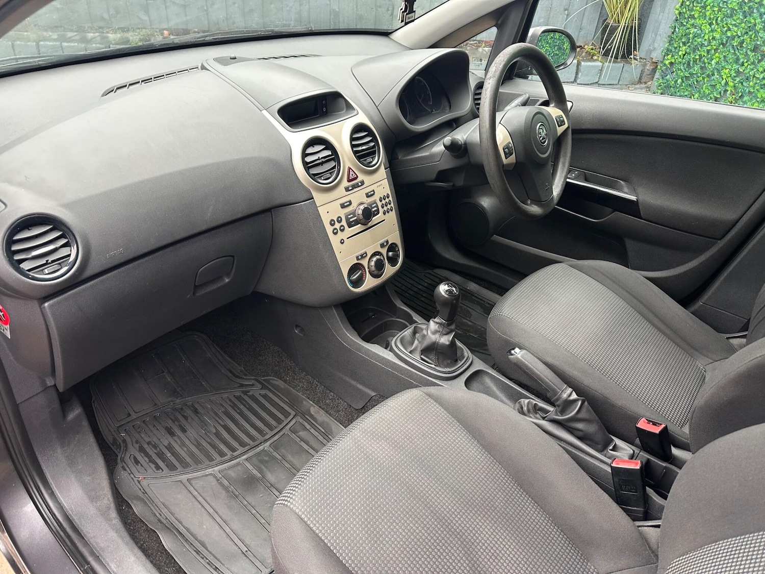 Used Vauxhall Corsa 2010 for sale - 77255517: Photo 32