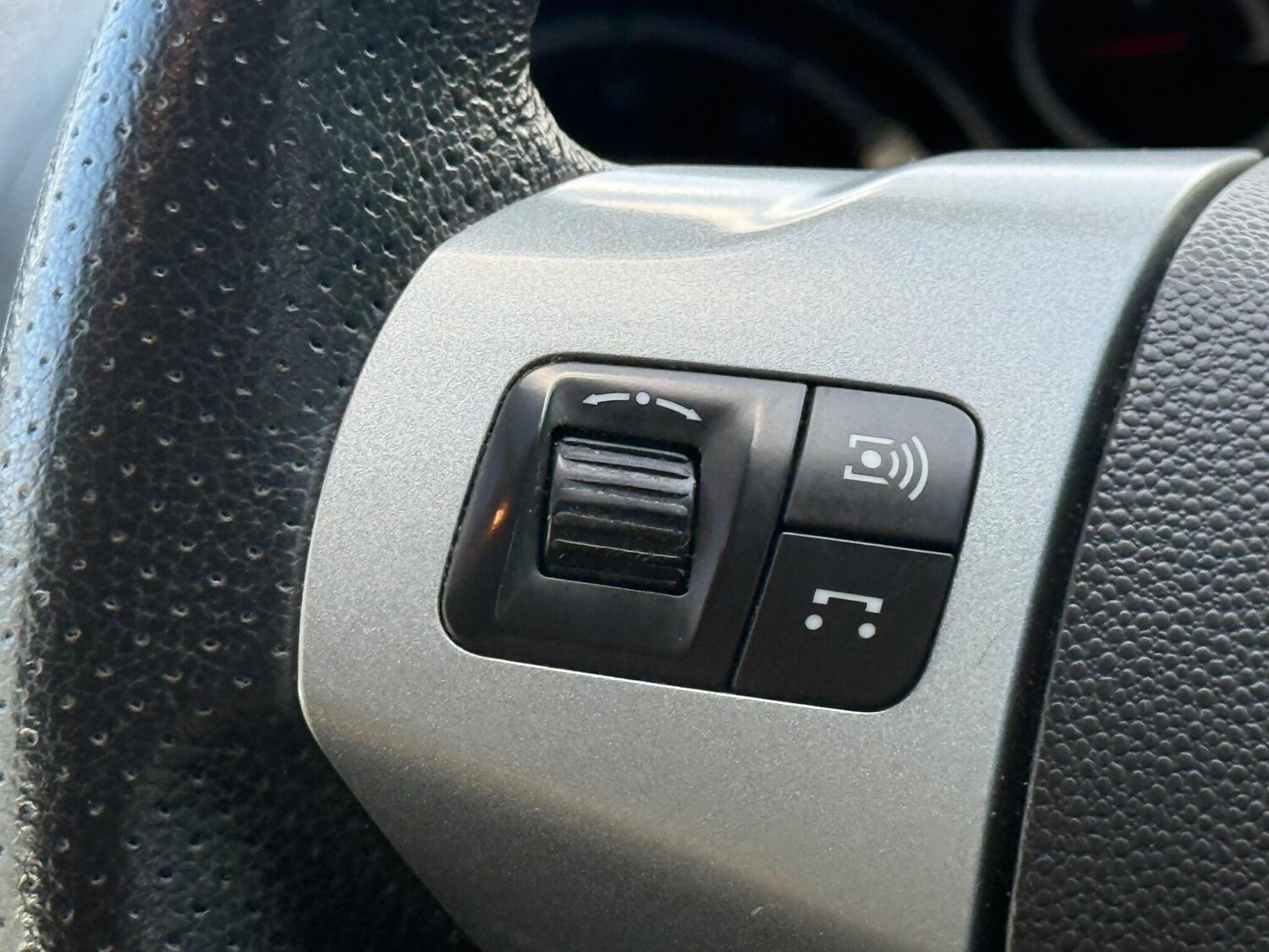 Used Vauxhall Corsa 2010 for sale - 77574908: Photo 23