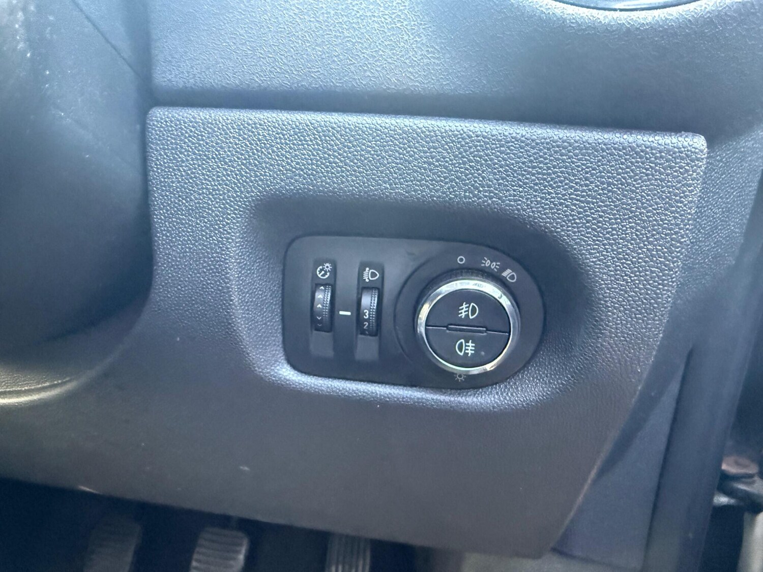 Used Vauxhall Corsa 2010 for sale - 77574908: Photo 27