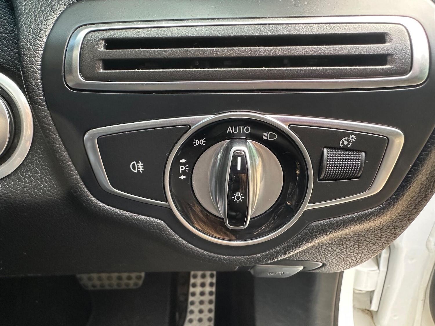 Used Mercedes-Benz C Class 2016 for sale - 76850207: Photo 29