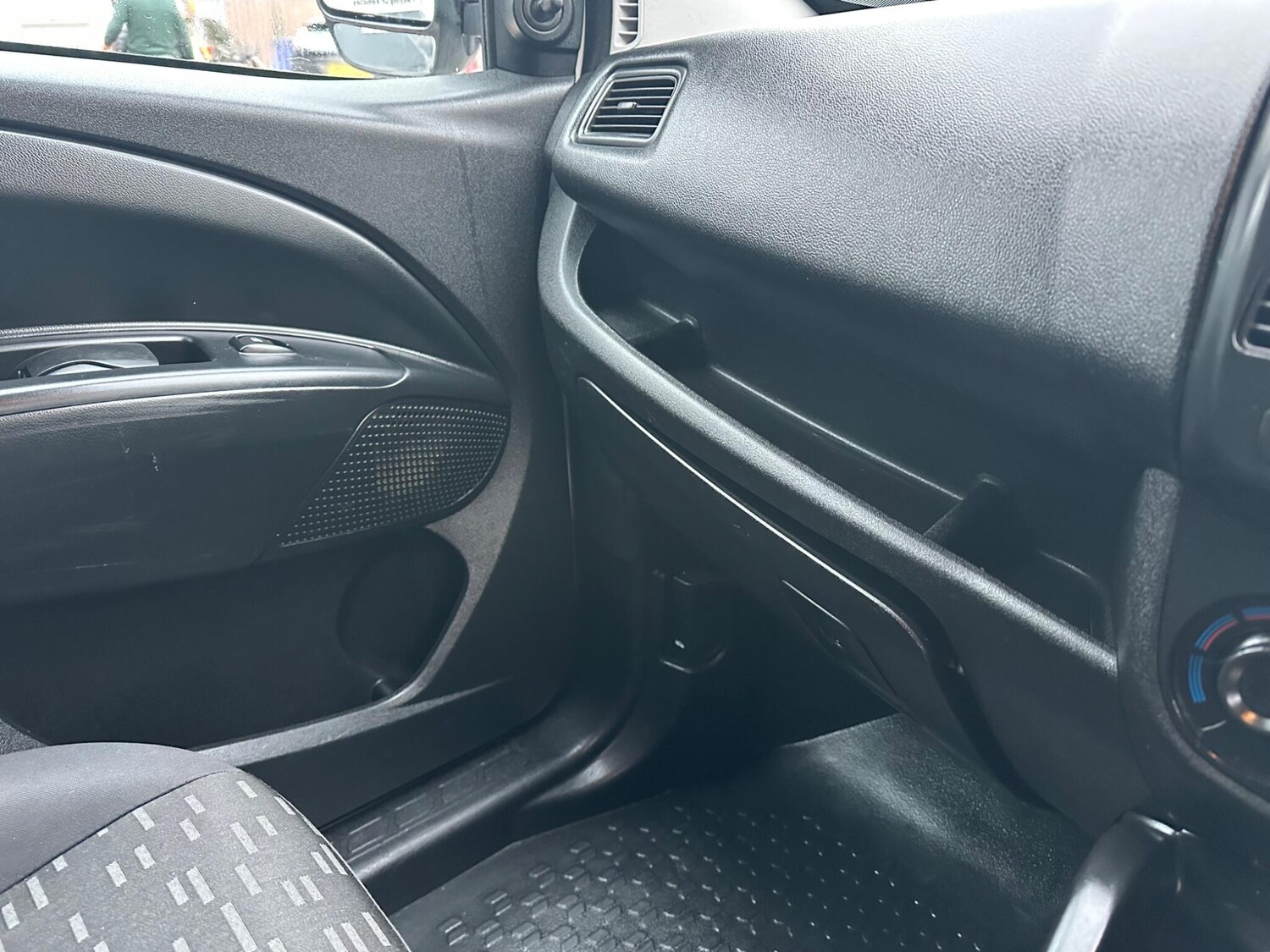 Used Vauxhall Combo 2015 for sale - 76824367: Photo 16