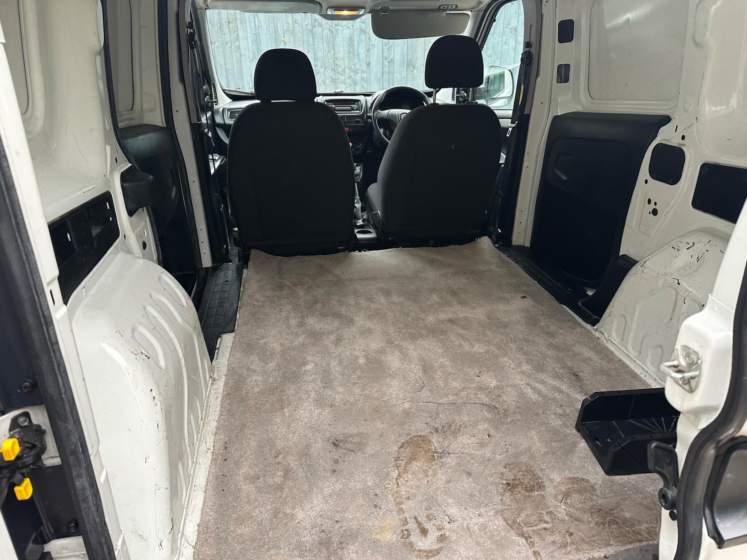 Used Vauxhall Combo 2015 for sale - 76824367: Photo 17