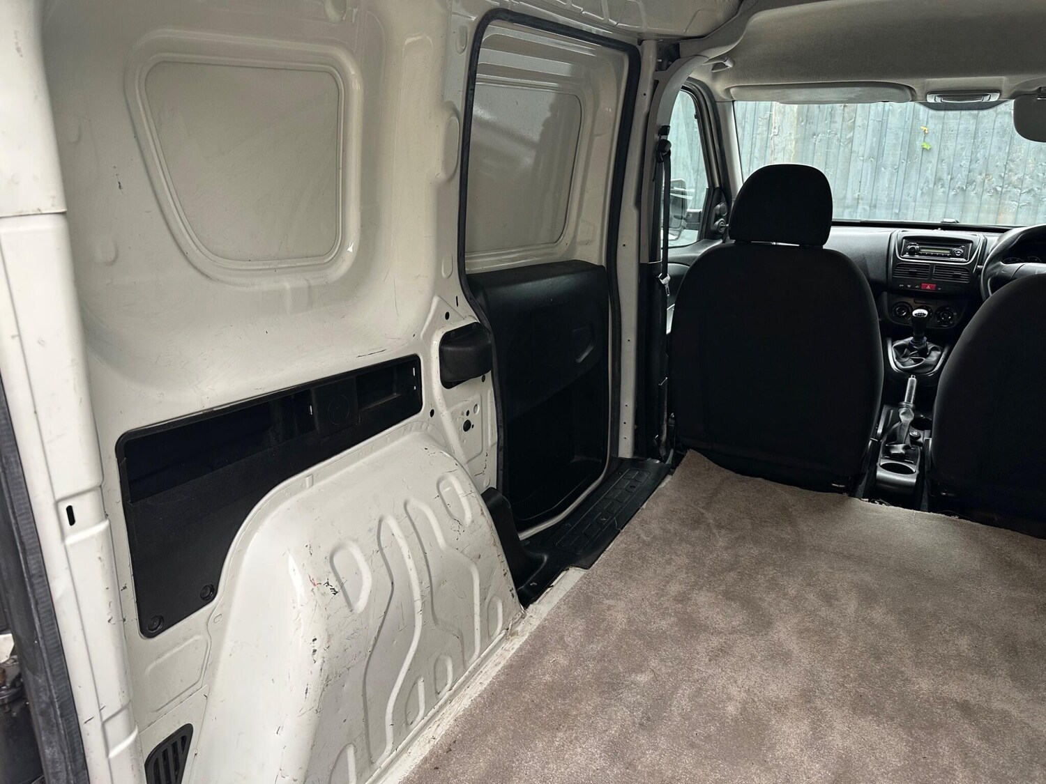 Used Vauxhall Combo 2015 for sale - 76824367: Photo 22