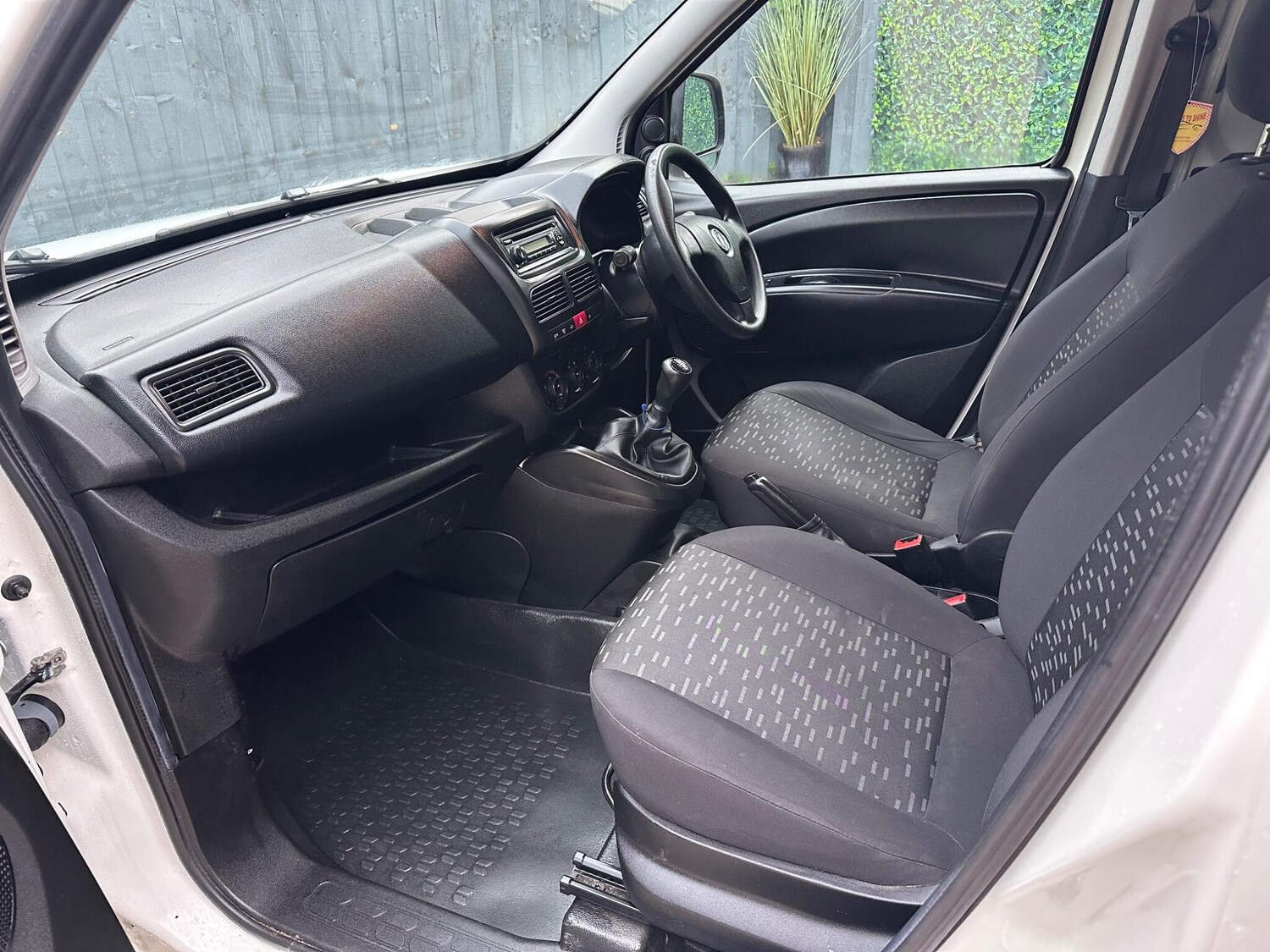 Used Vauxhall Combo 2015 for sale - 76824367: Photo 28