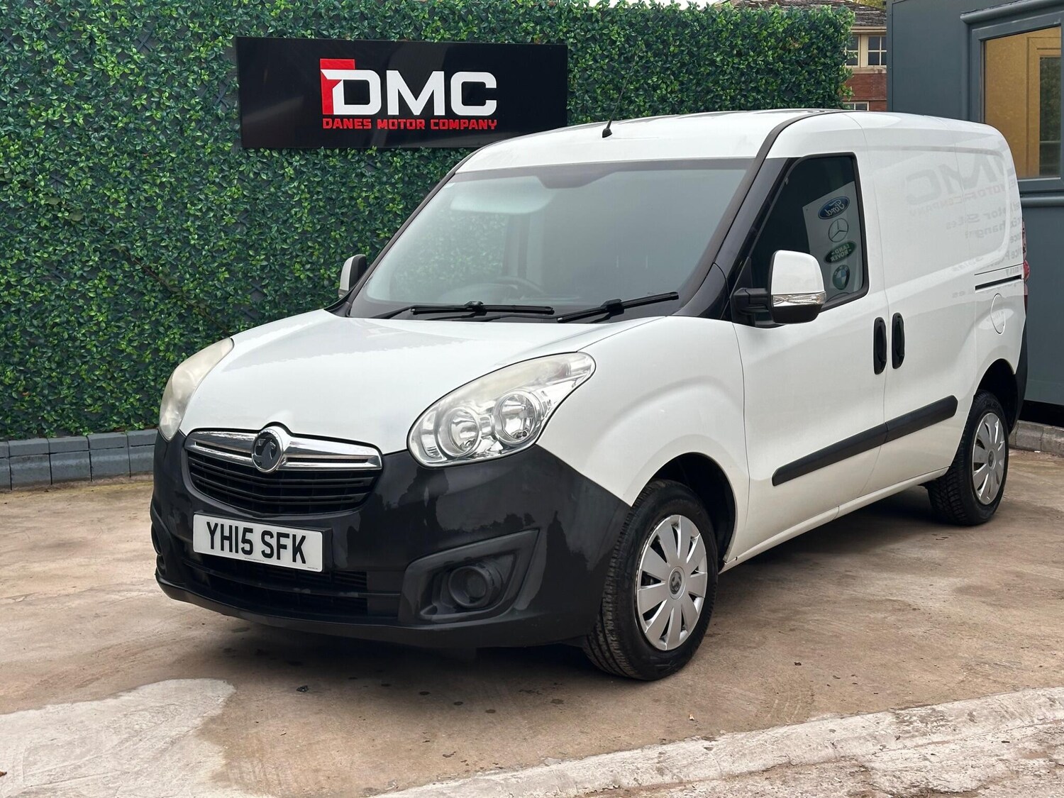 Used Vauxhall Combo 2015 for sale - 76824367: Photo 3