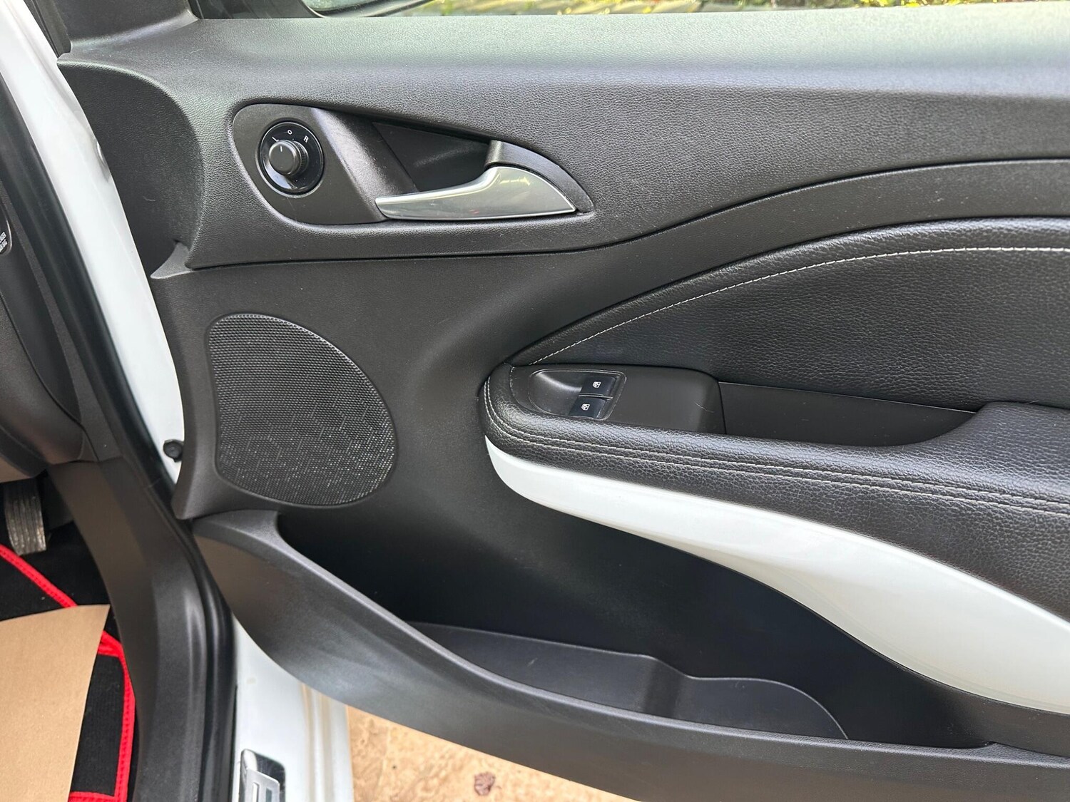 Used Vauxhall ADAM 2014 for sale - 76832535: Photo 19