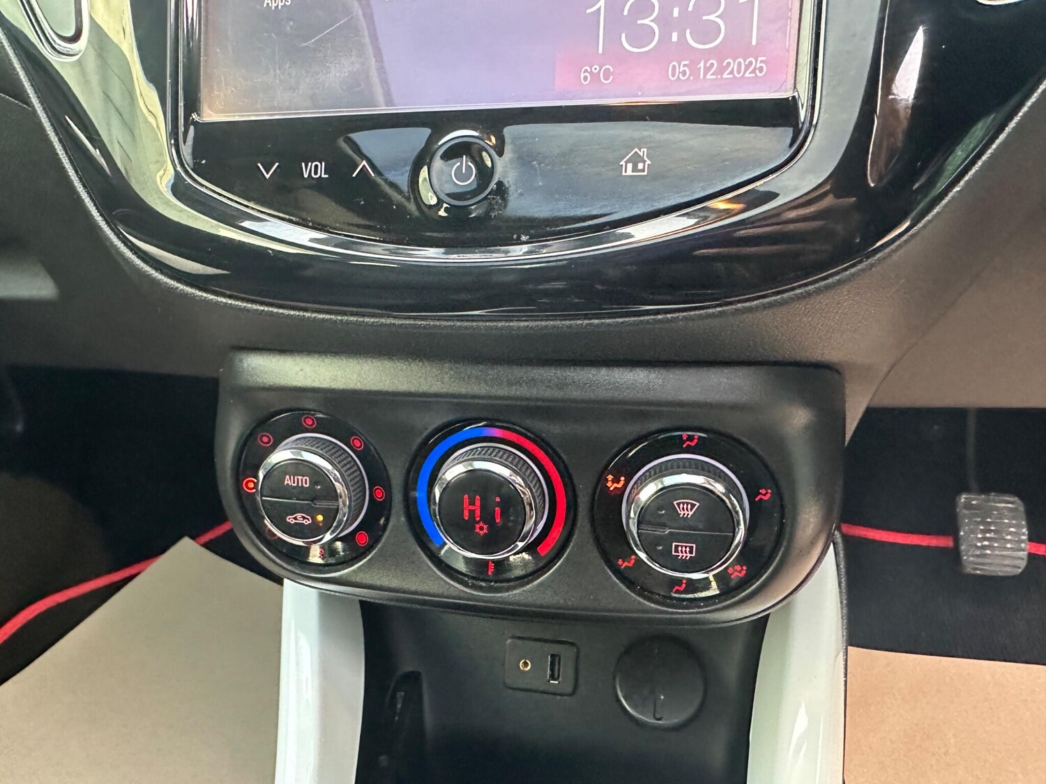 Used Vauxhall ADAM 2014 for sale - 76832535: Photo 26