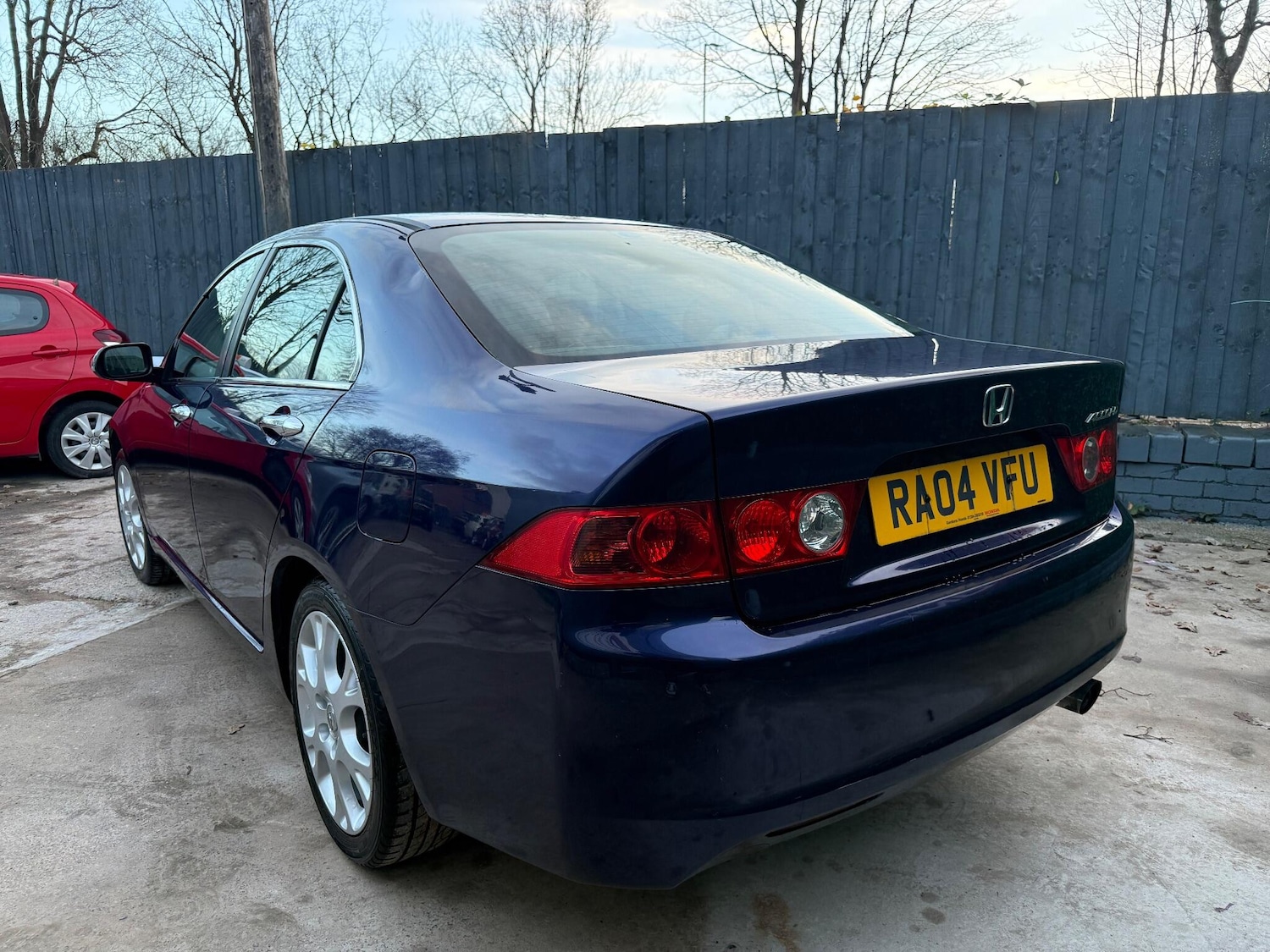 Used Honda Accord 2004 for sale - 76899480: Photo 11