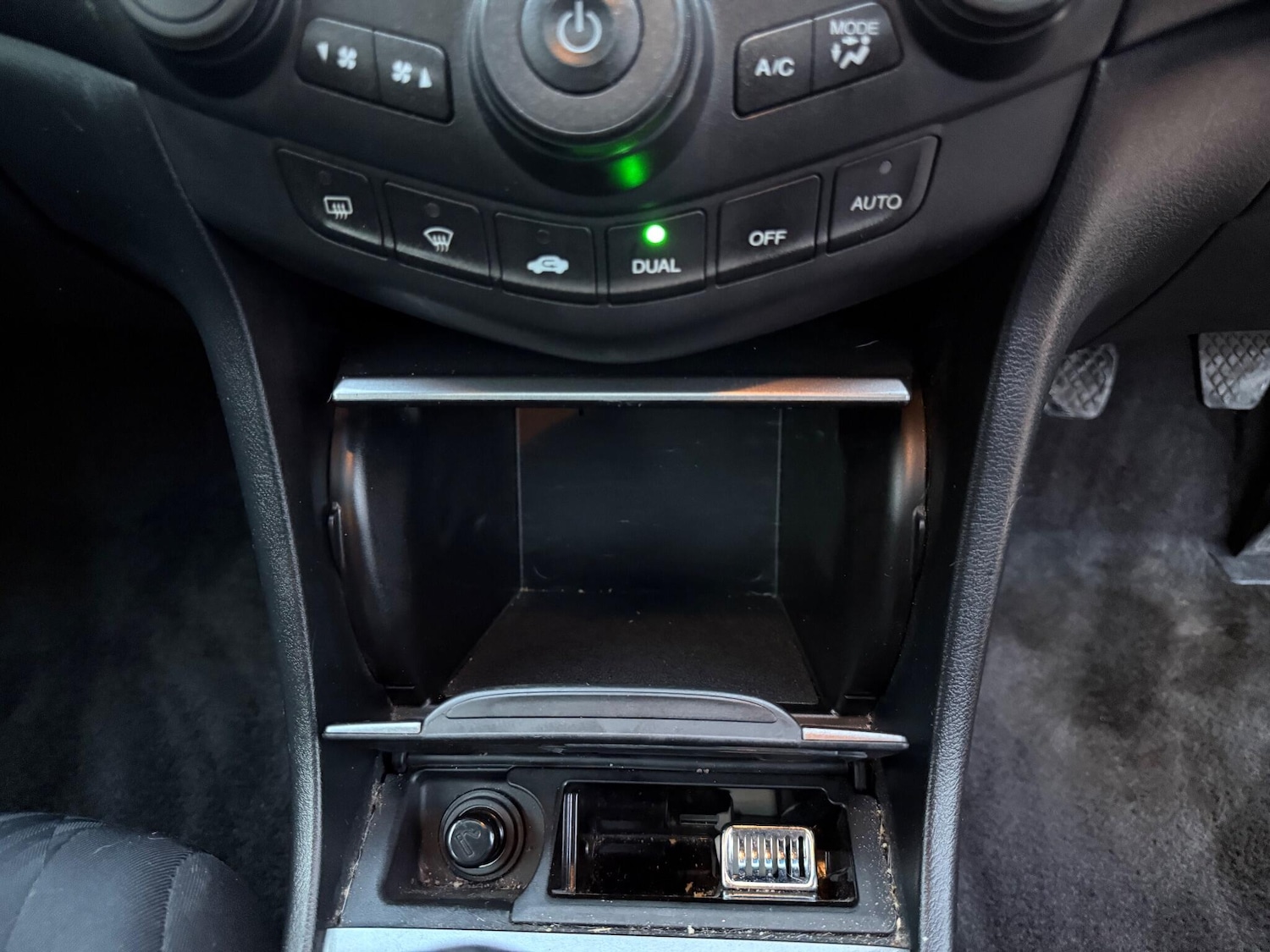 Used Honda Accord 2004 for sale - 76899480: Photo 25