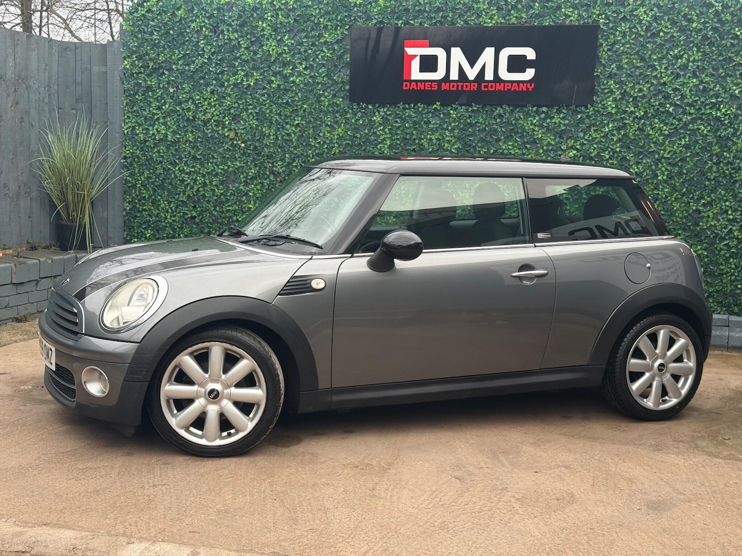 Used MINI Hatch 2009 for sale - 77330707: Photo 2