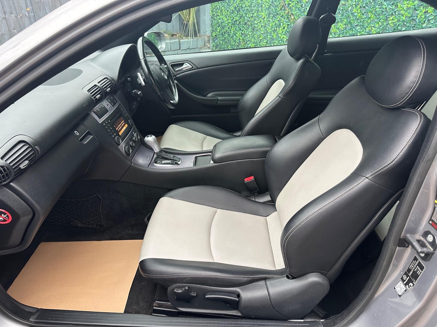 Used Mercedes-Benz CLC Class 2010 for sale - 77330331: Photo 11