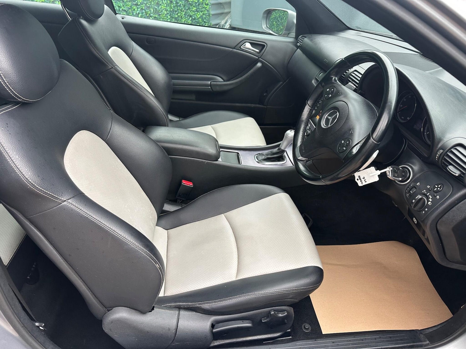 Used Mercedes-Benz CLC Class 2010 for sale - 77330331: Photo 32