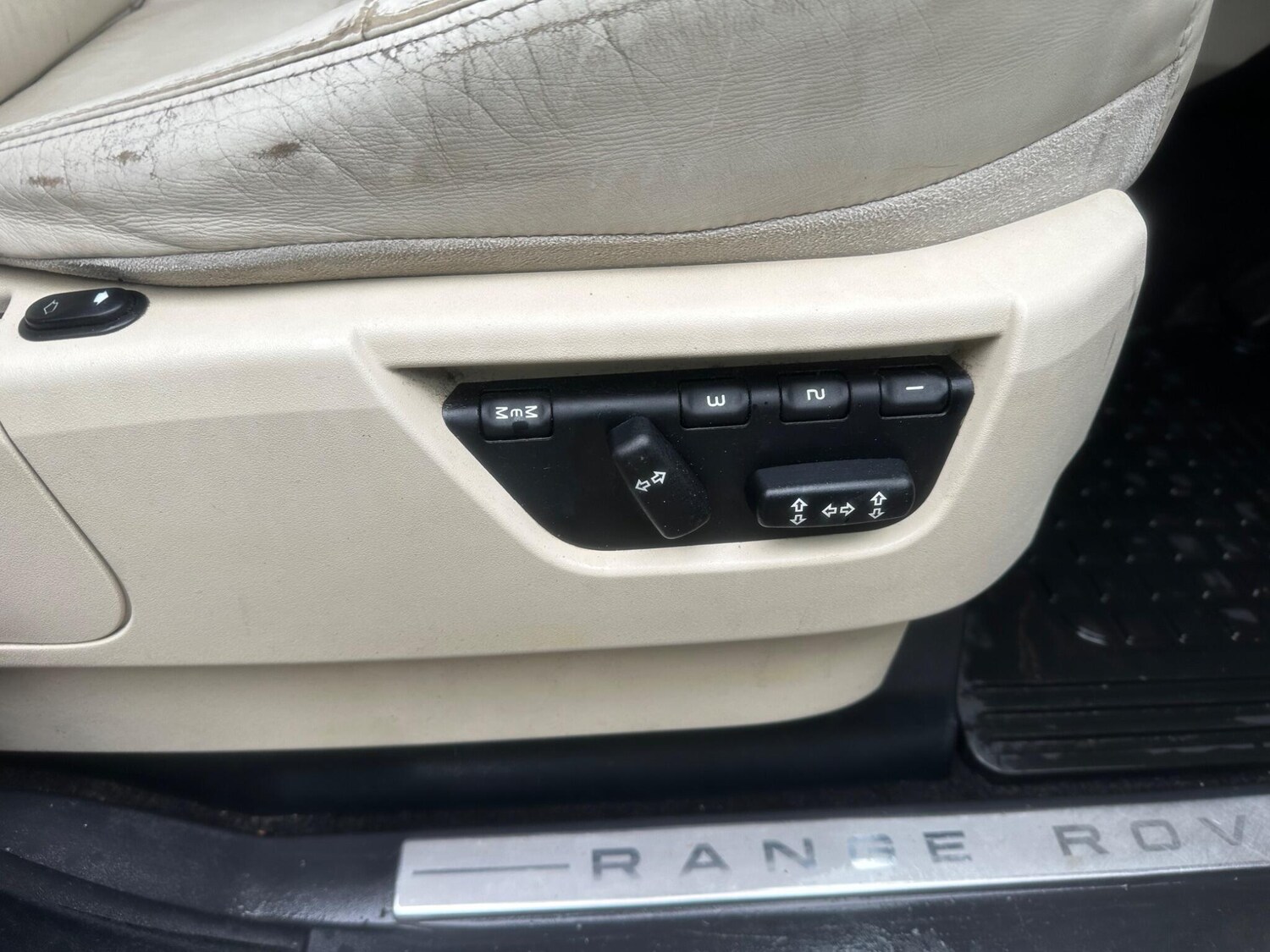 Used Land Rover Range Rover Sport for sale - 77908557: Photo 11