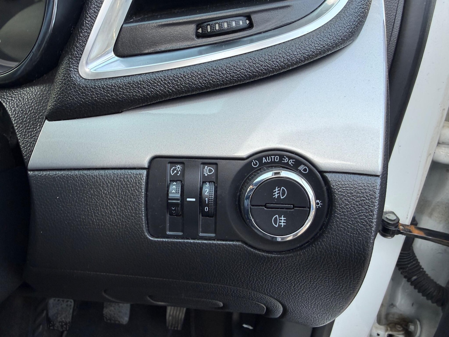 Used Vauxhall Mokka 2016 for sale - 77940344: Photo 30