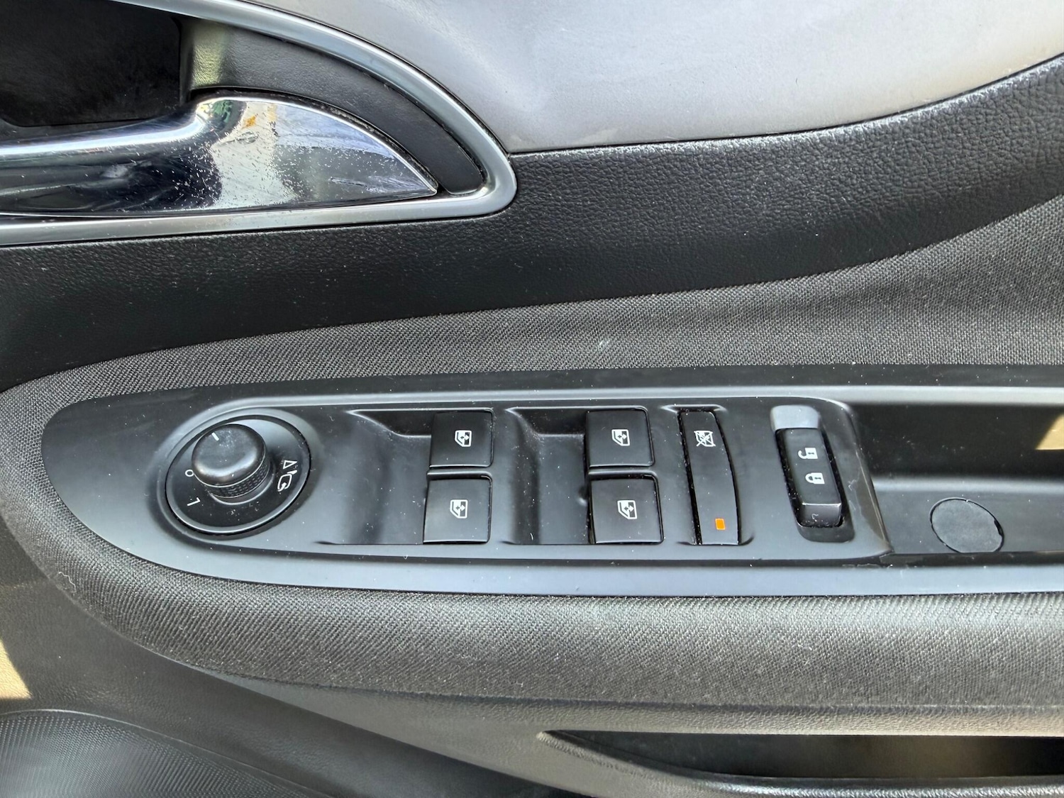 Used Vauxhall Mokka 2016 for sale - 77940344: Photo 32