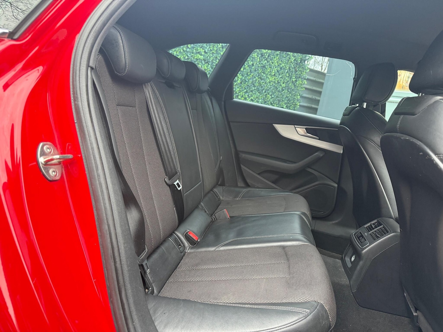 Used Audi A4 Avant 2016 for sale - 77267083: Photo 32