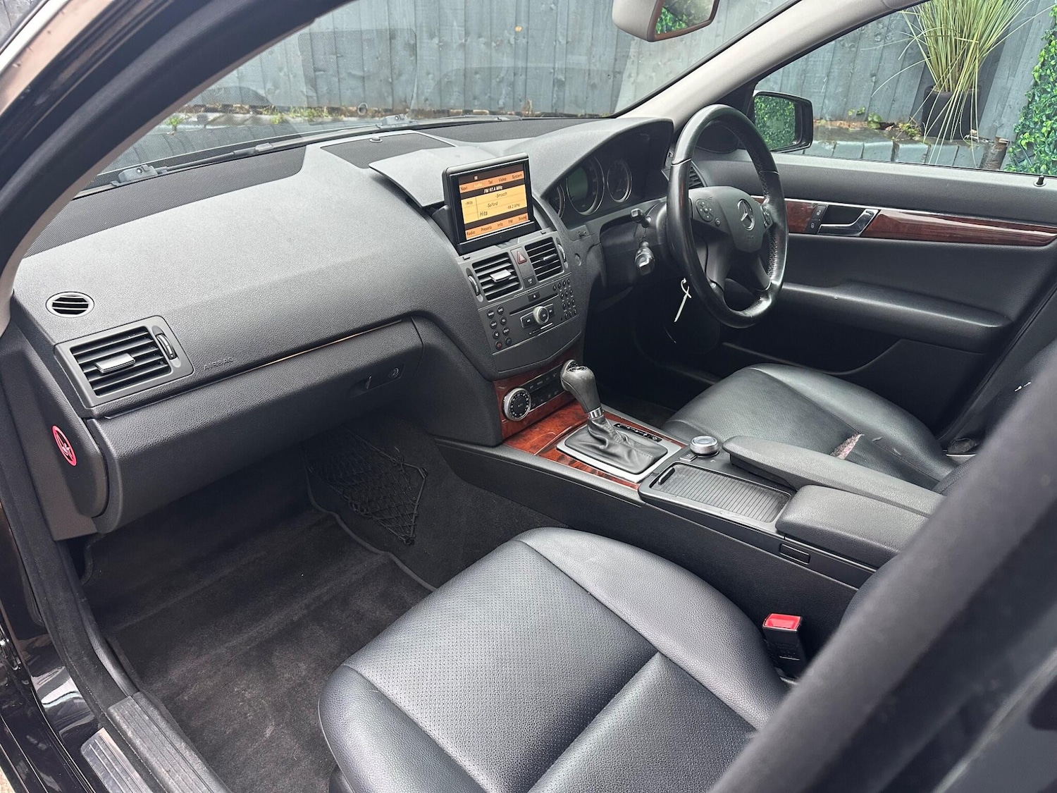 Used Mercedes-Benz C Class 2010 for sale - 77144008: Photo 12