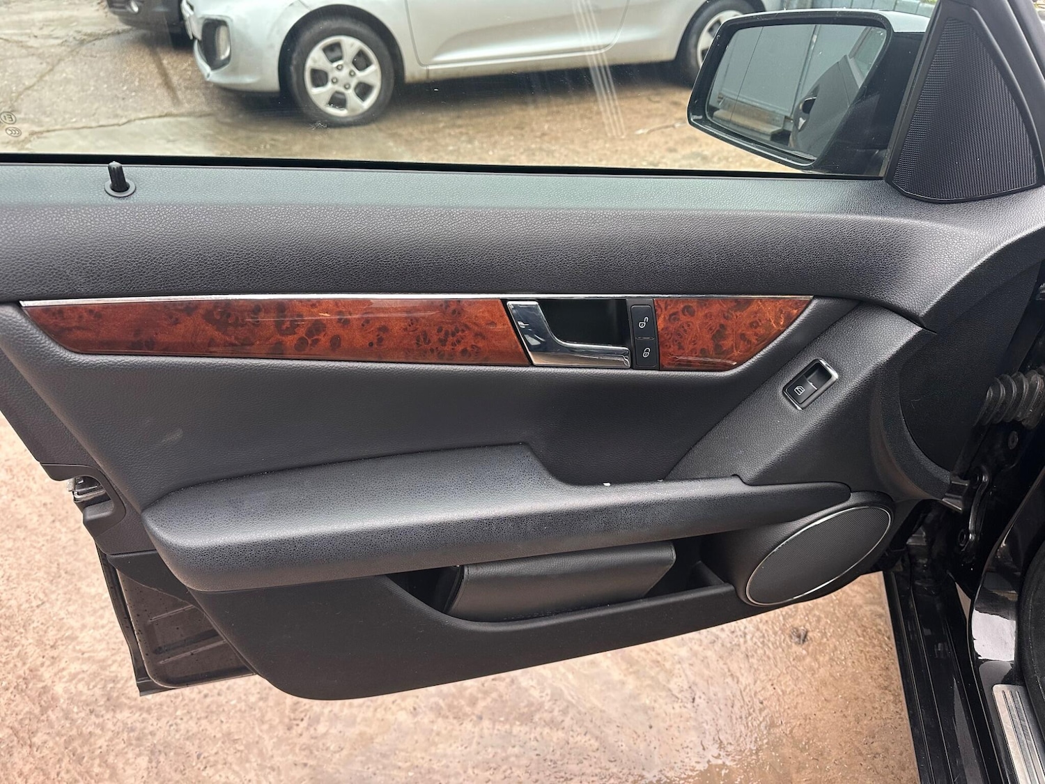 Used Mercedes-Benz C Class 2010 for sale - 77144008: Photo 13