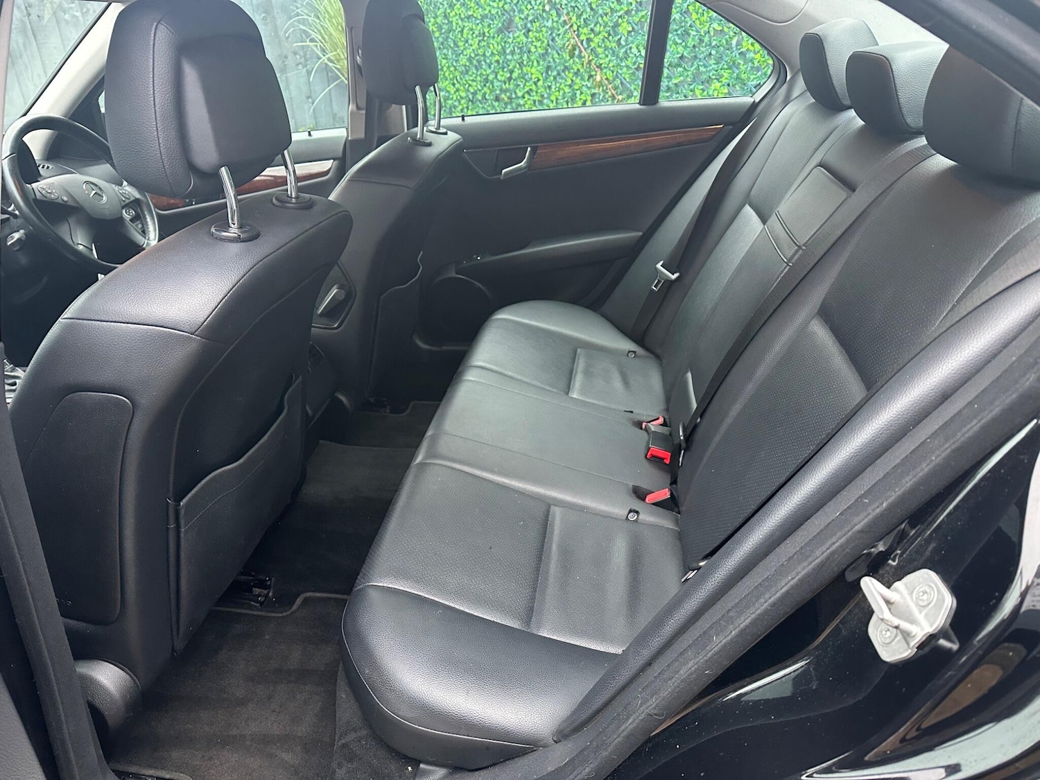 Used Mercedes-Benz C Class 2010 for sale - 77144008: Photo 16