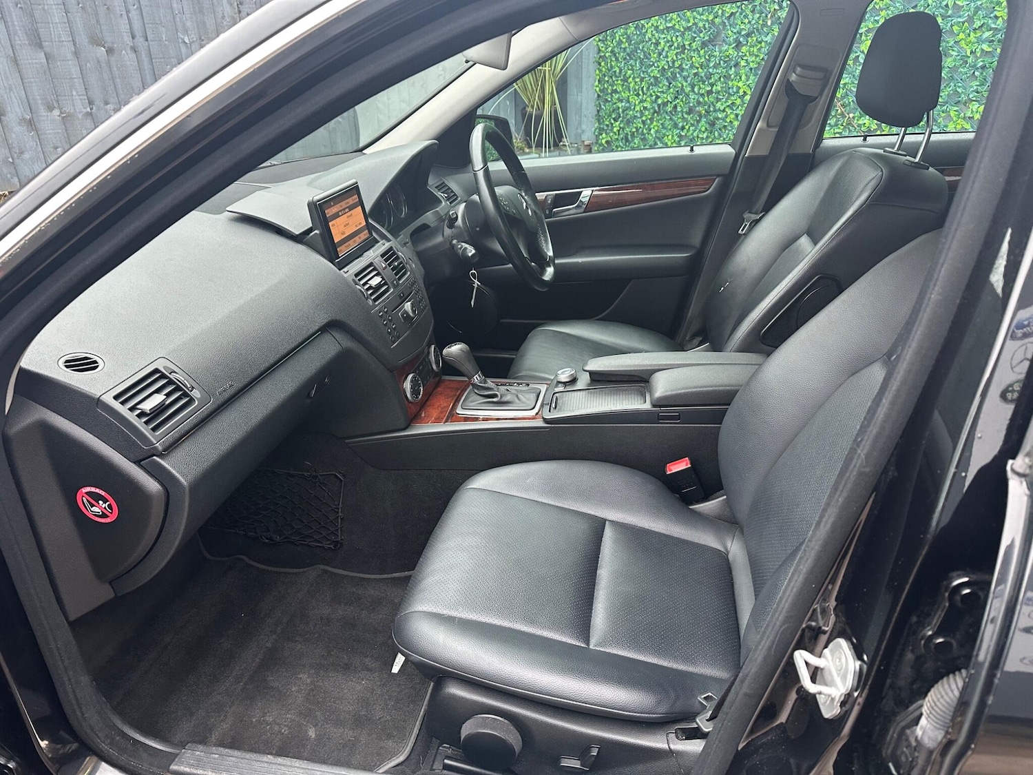 Used Mercedes-Benz C Class 2010 for sale - 77144008: Photo 57