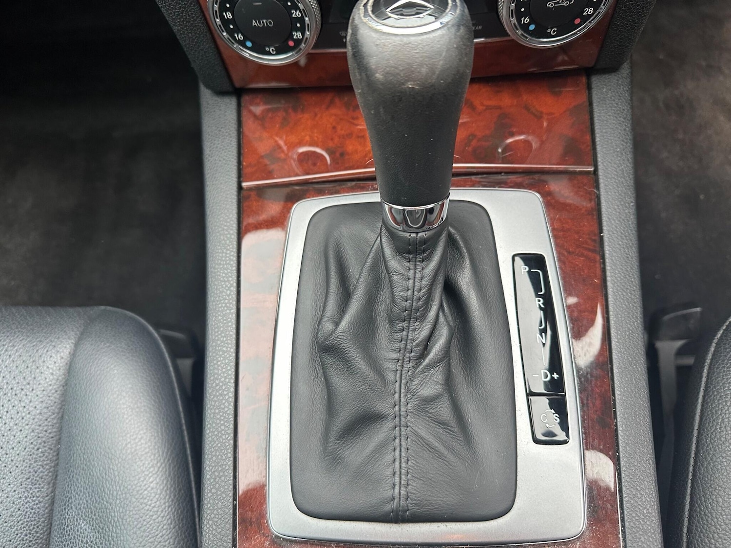 Used Mercedes-Benz C Class 2010 for sale - 77144008: Photo 80