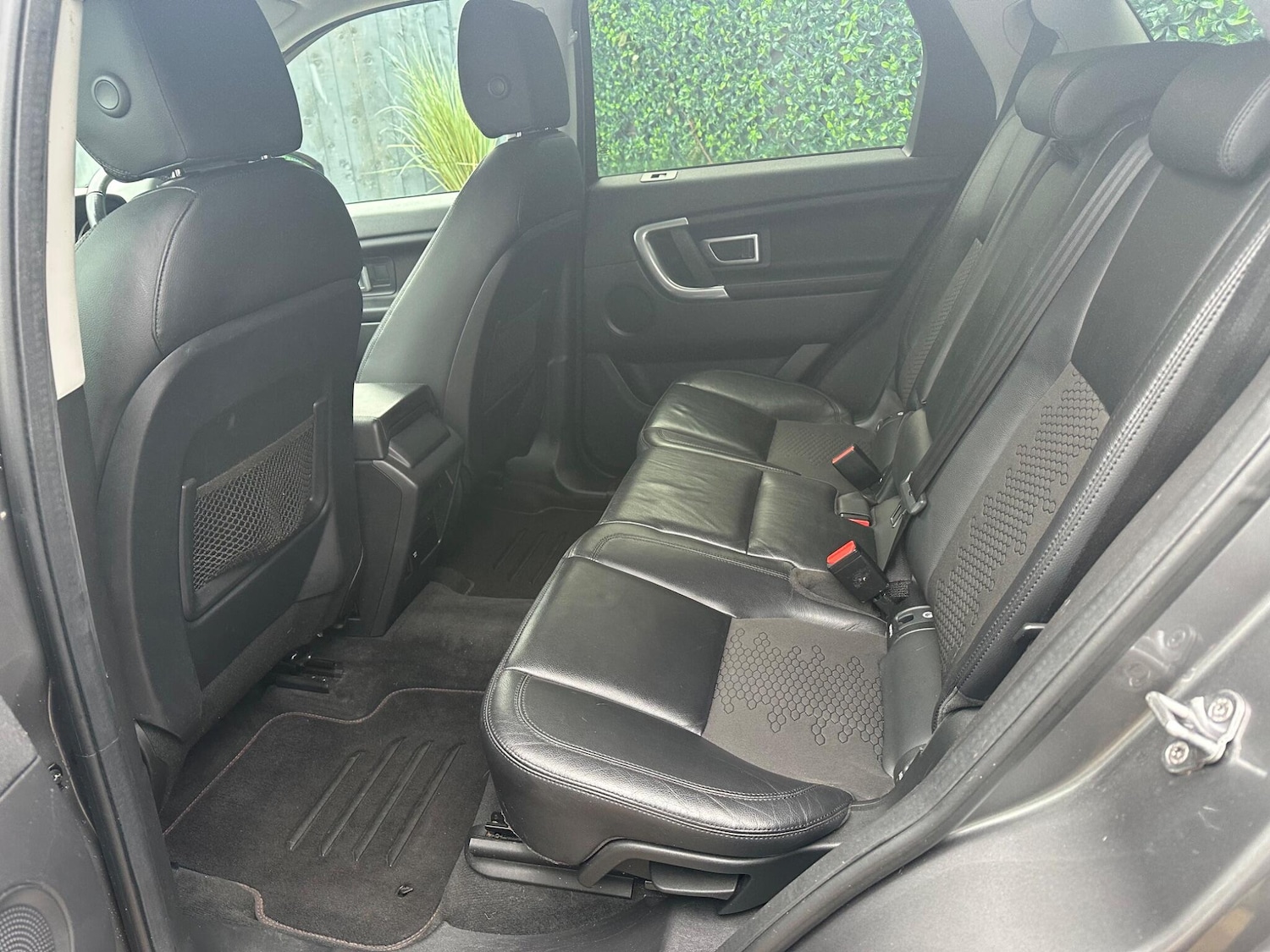 Used Land Rover Discovery Sport 2017 for sale - 77215435: Photo 11