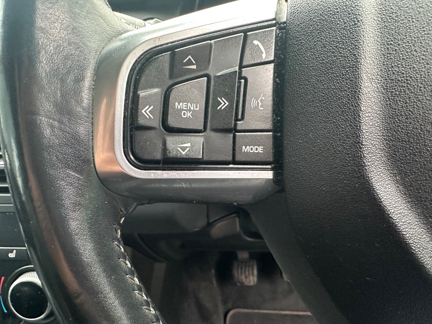 Used Land Rover Discovery Sport 2017 for sale - 77215435: Photo 24