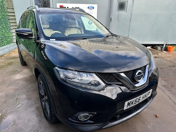 Used Nissan X-Trail 2016 for sale - 76824648: Photo