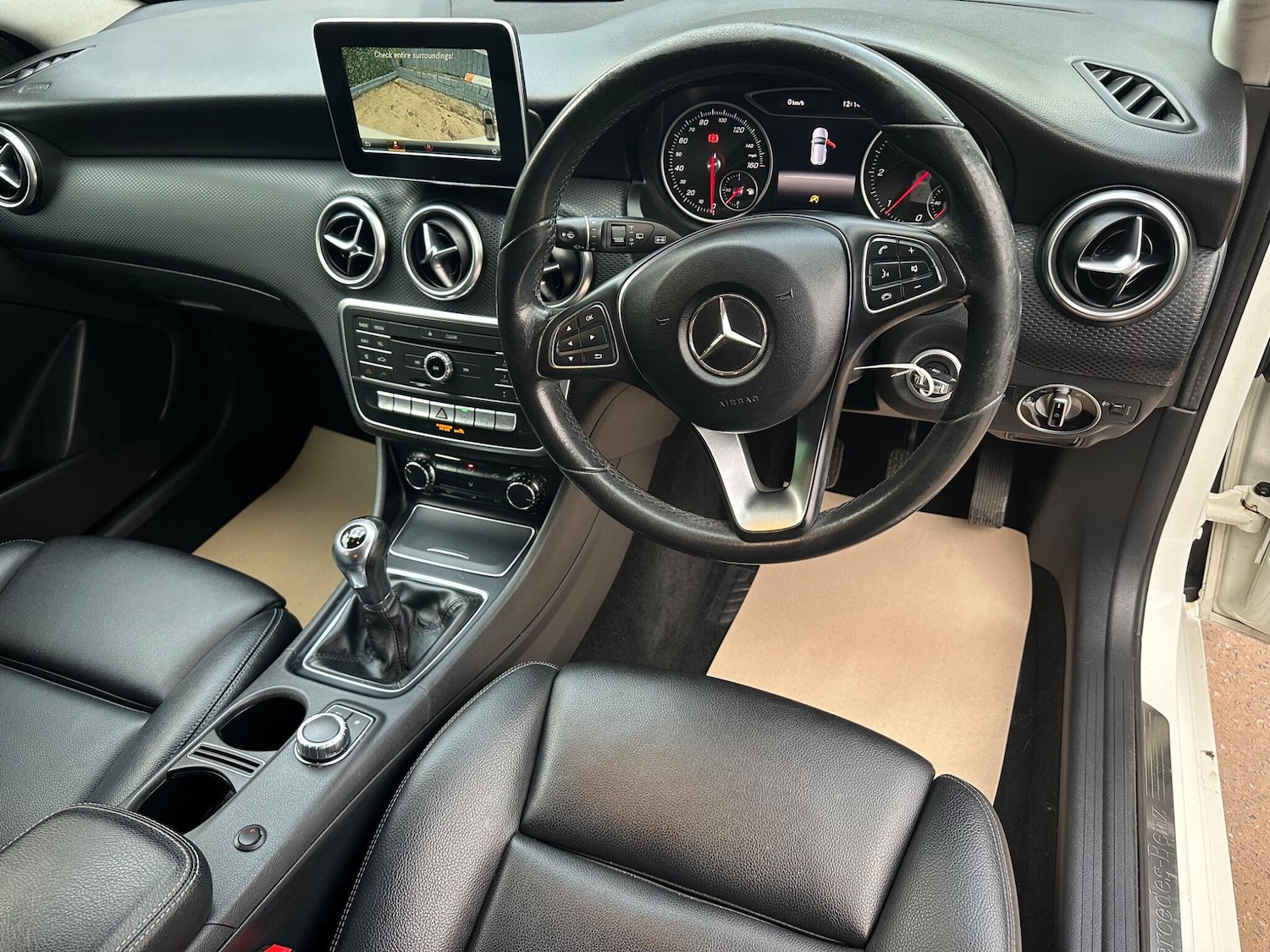 Used Mercedes-Benz A-Class 2017 for sale - 76898268: Photo 18