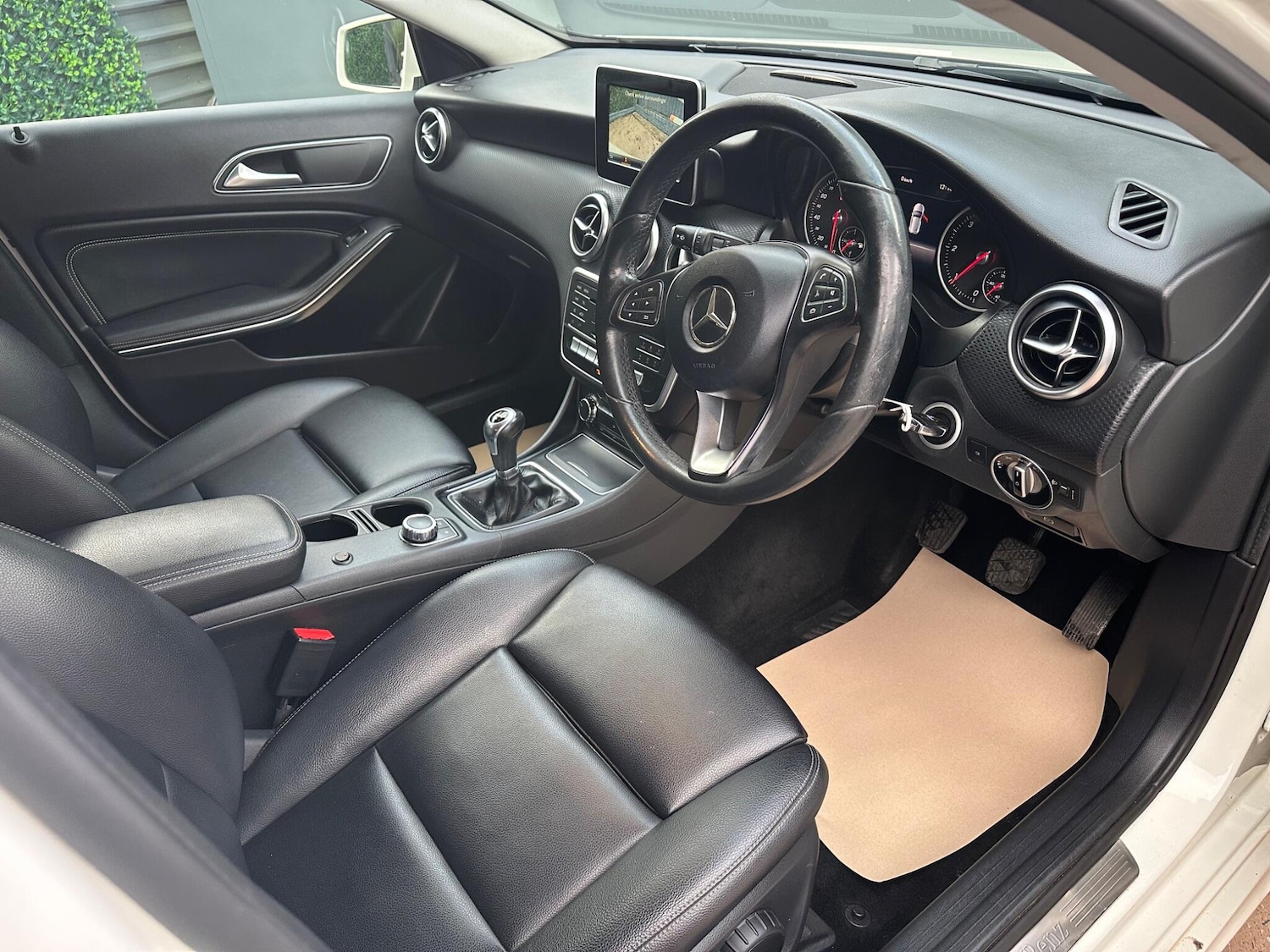 Used Mercedes-Benz A-Class 2017 for sale - 76898268: Photo 19