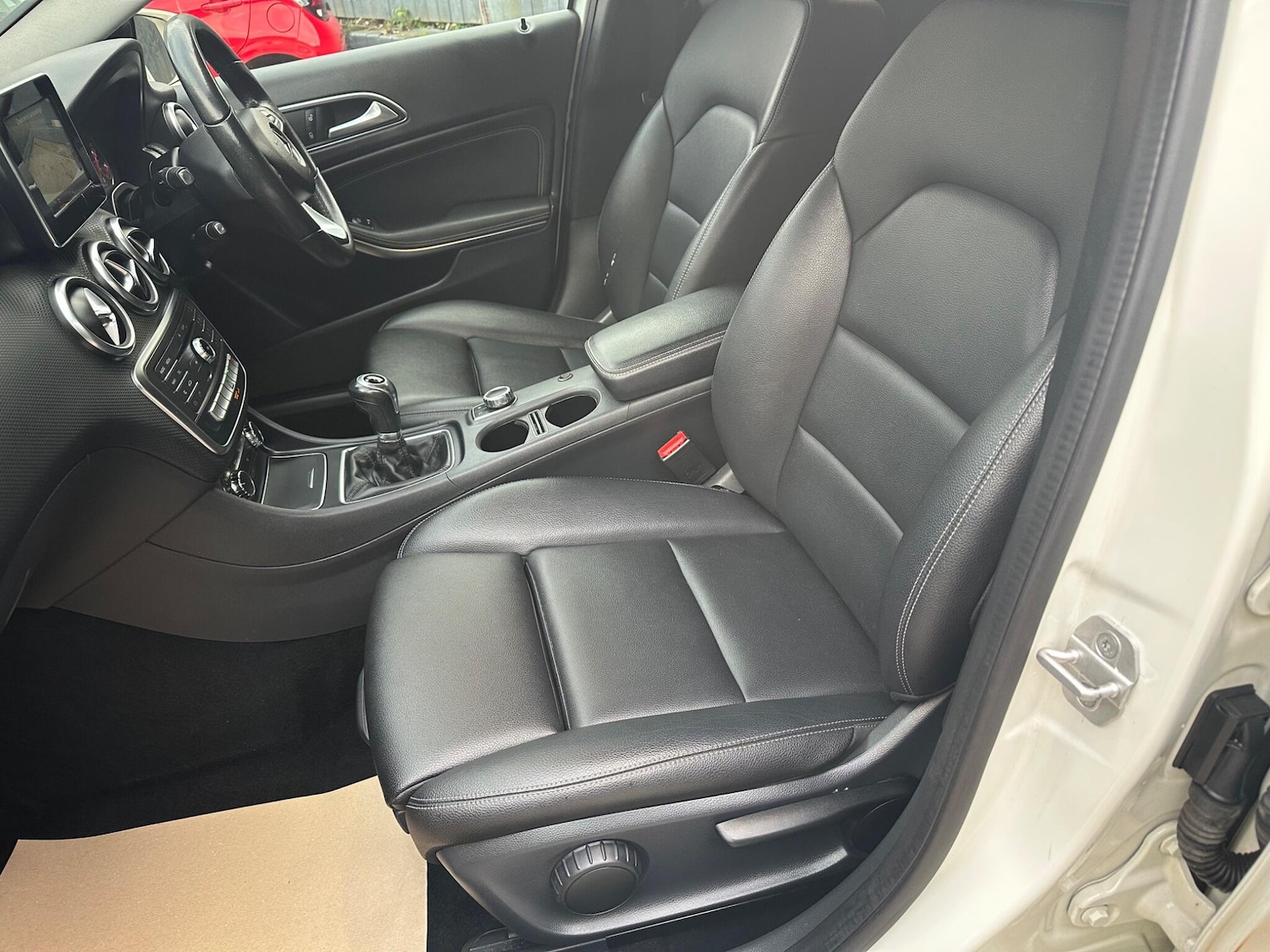 Used Mercedes-Benz A-Class 2017 for sale - 76898268: Photo 38