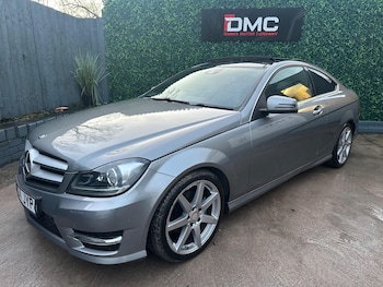 Used Mercedes-Benz C Class 2014 for sale - 77143548: Photo