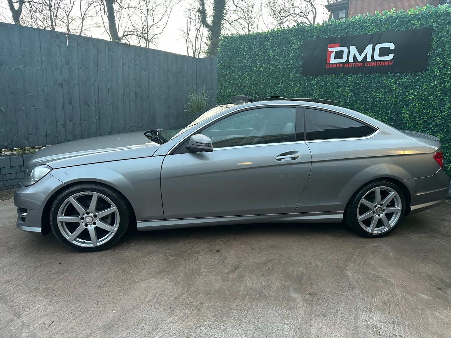 Used Mercedes-Benz C Class 2014 for sale - 77143548: Photo 4