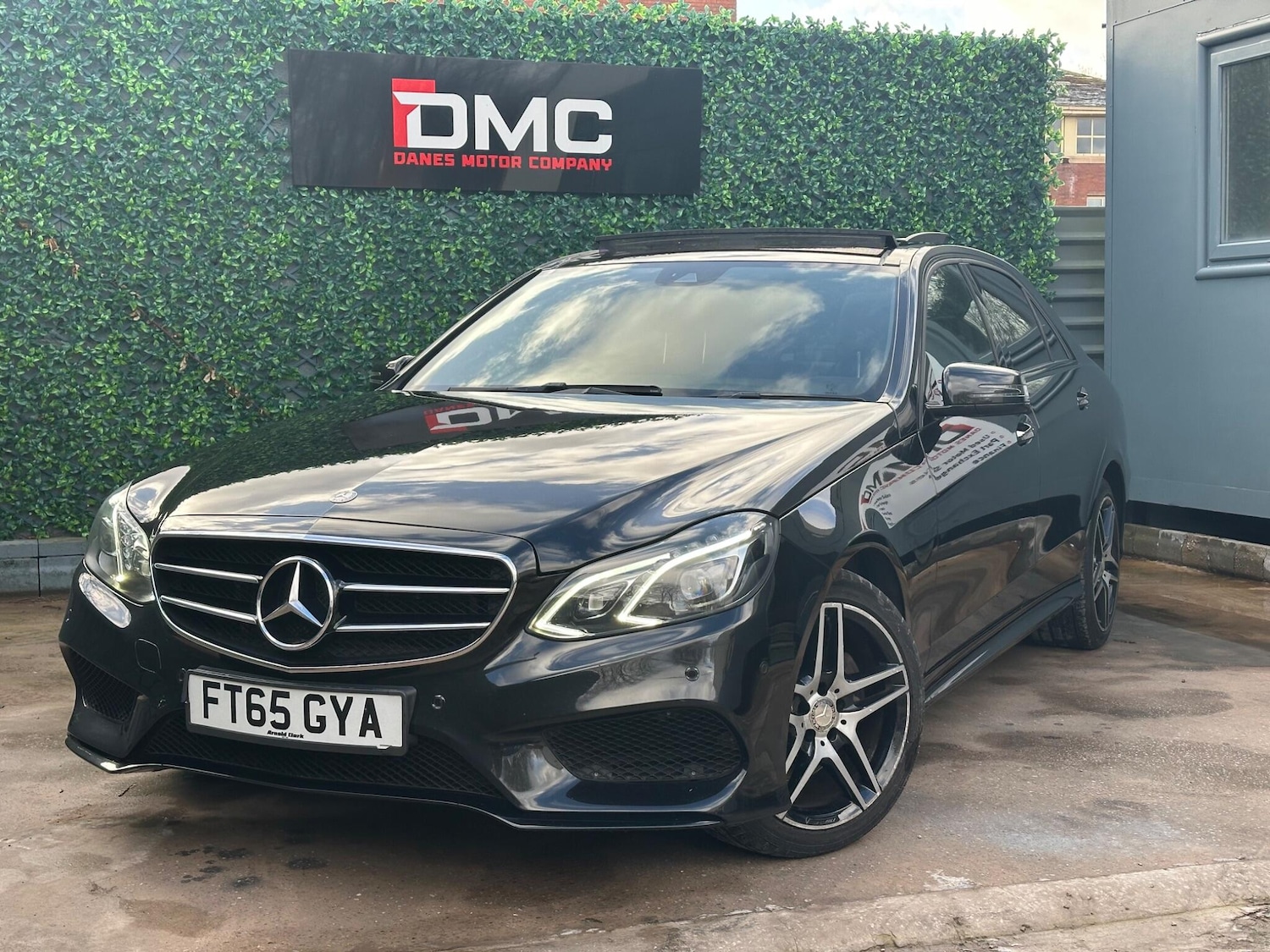 Used Mercedes-Benz E Class 2015 for sale - 78020115: Photo 11