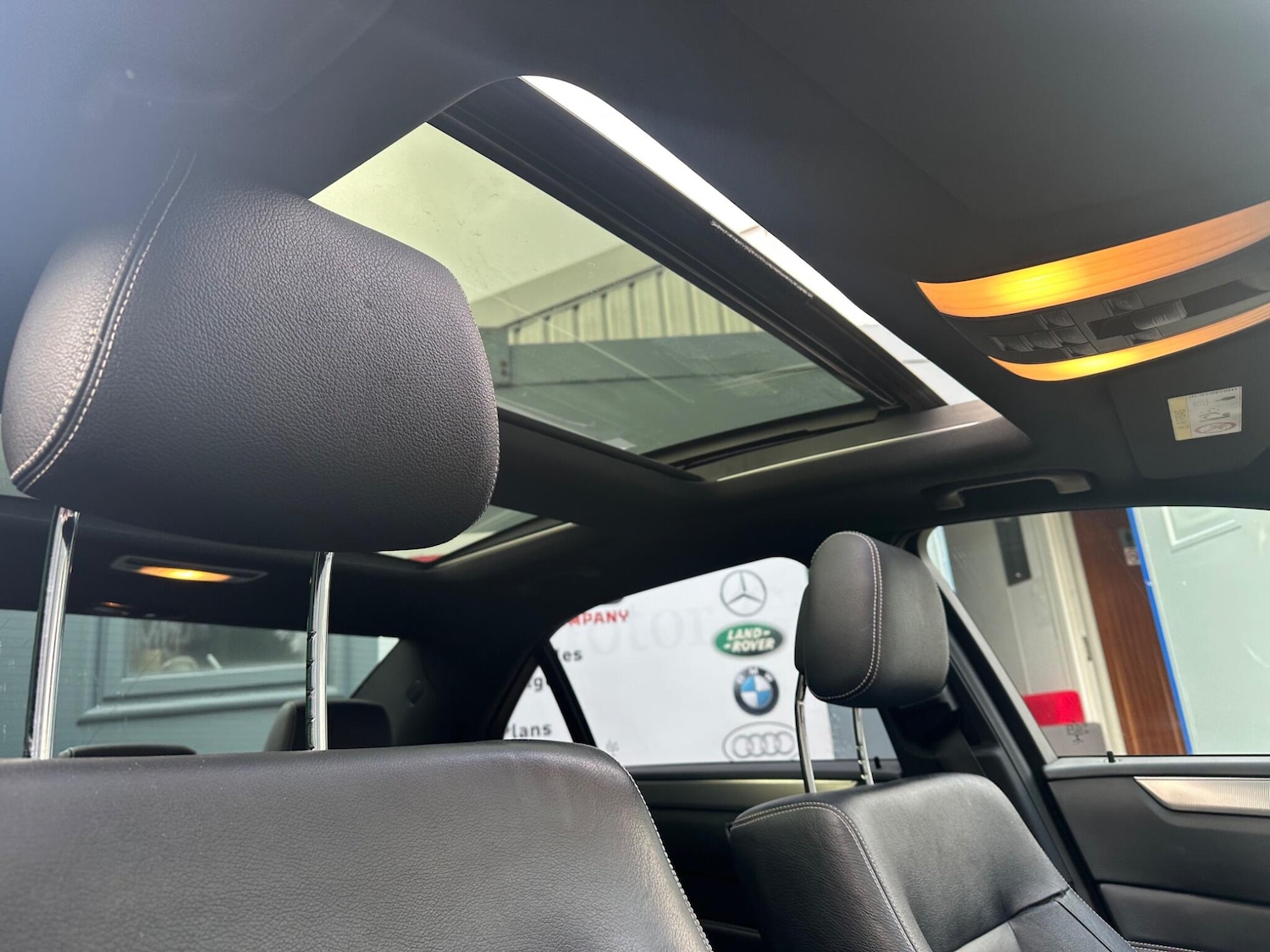 Used Mercedes-Benz E Class 2015 for sale - 78020115: Photo 27