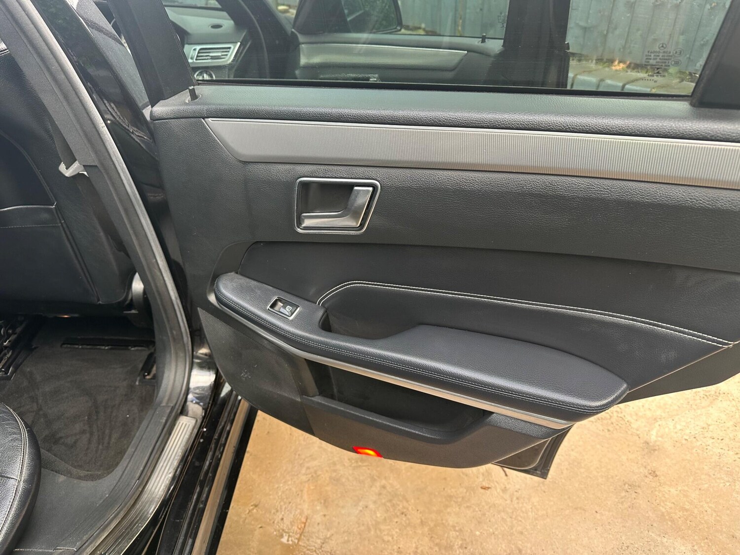 Used Mercedes-Benz E Class 2015 for sale - 78020115: Photo 31