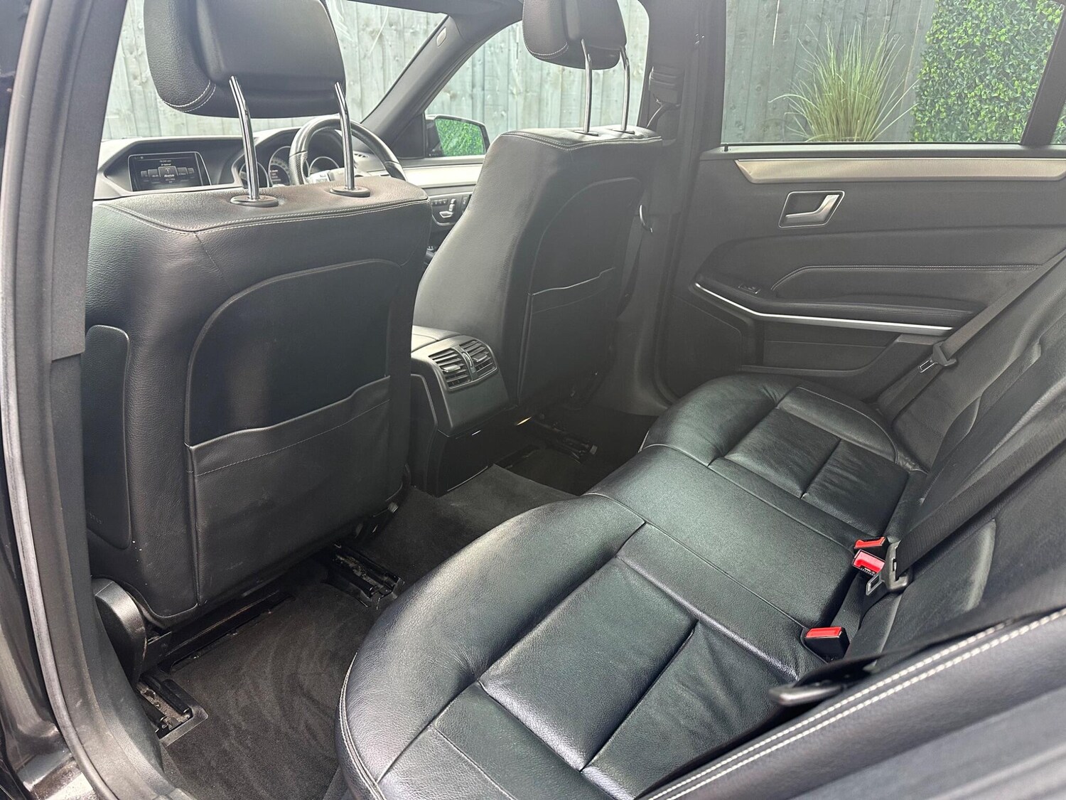 Used Mercedes-Benz E Class 2015 for sale - 78020115: Photo 35